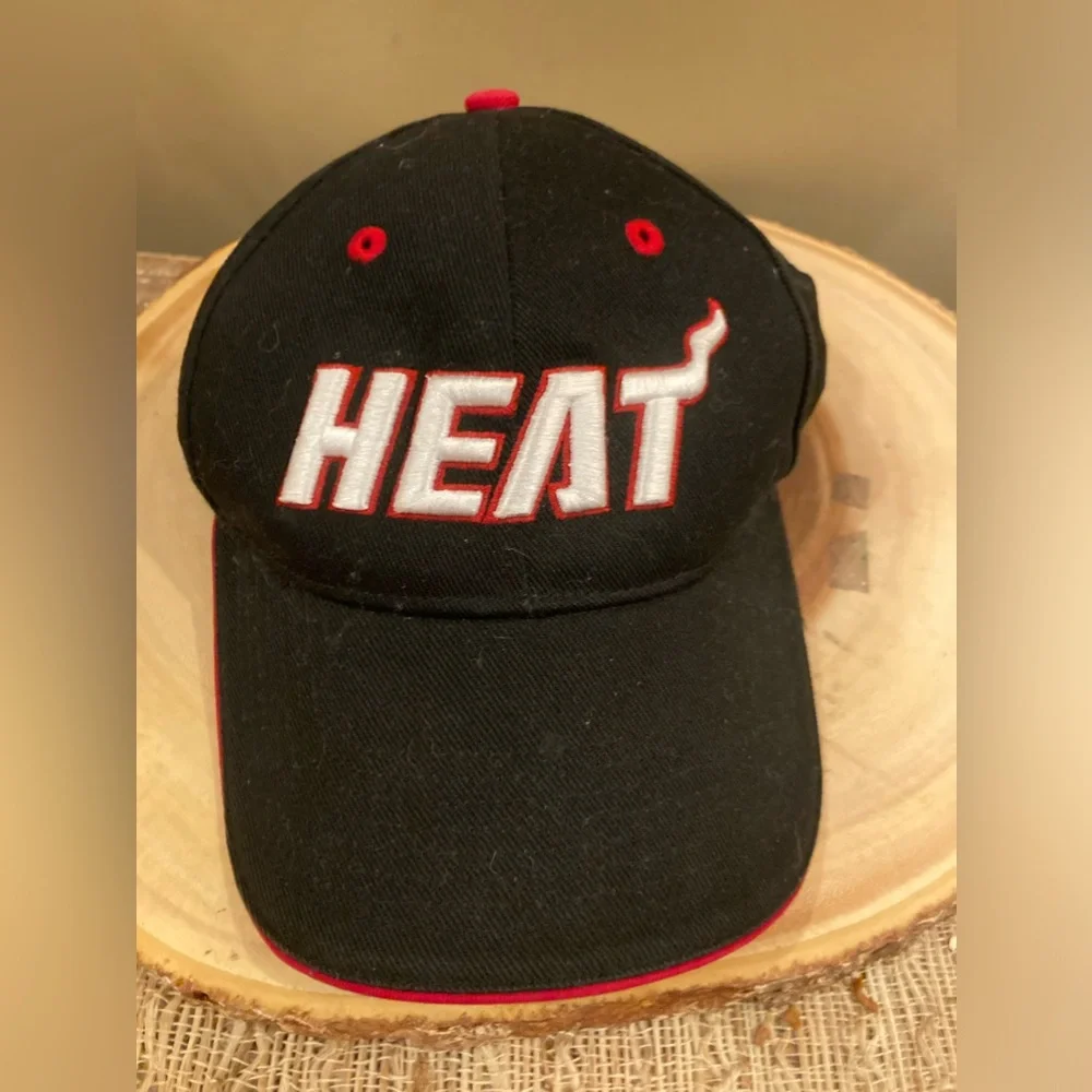 Men's Black/Red NBA Miami‎ Heat Script Up Adjustable Cap Hat